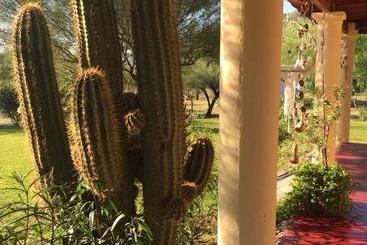 هتل Finca La Media Luna