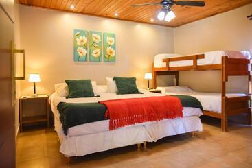 هتل Hostería El Remanso