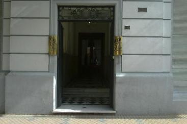 فندق Plaza Tres Arroyos