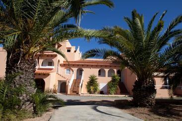 هتل Villa Clementina