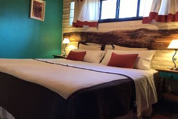 مبيت وإفطار El Colibrí Cabañas De La Naturaleza