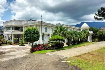 Отель Rizen Premiere