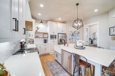 بيت ريفى Cozy Carlton Landing Home   Pools & Lake Access