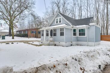 بيت ريفى Cozy Home W/ Fire Pit: 2 Blocks To Lake Mary!