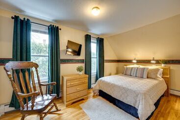 بيت ريفى Cozy New Hampshire Retreat W/ Fire Pit & Porch!