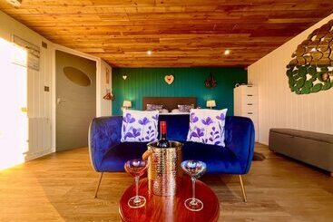 Aberaeron Pods Luxury Accommodation