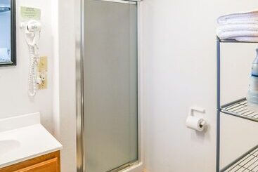 茅舍 The Barn Secluded Home 7 Mi To Afton Lake!