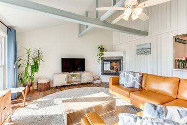 Beautiful Wells Cottage: Steps To Moody Beach!