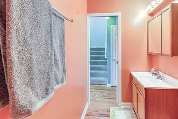 Brooklyn Cottage W/ Dock   Steps To Wamplers Lake!