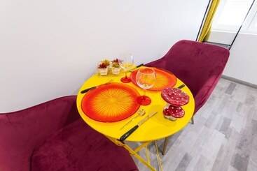 هتل آپارتمان Glm Residences 2