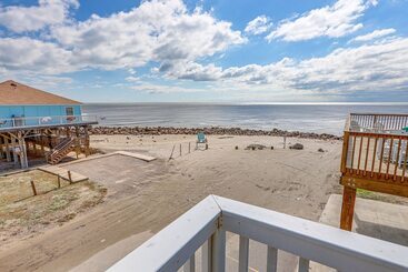 별장 Footprints In The Sand    Luxe Freeport Home!