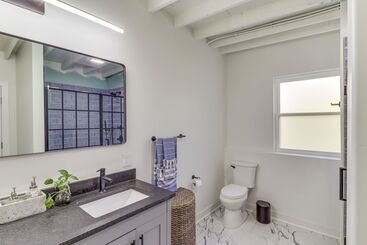 بيت ريفى Modern Buckeye Lake Retreat: Game Room & Fire Pit!