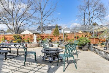コテージ Spacious Home W/ Tranquil Patio ~ 29 Mi To Dc!