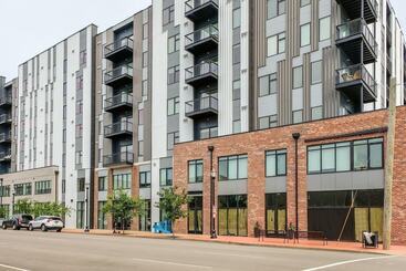 هتل آپارتمان Two Charming Nulu Cozysuites