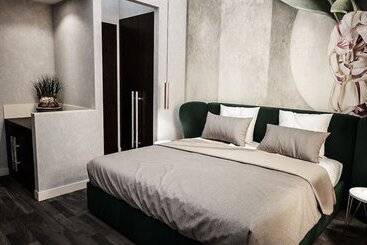 مسافرخانه The Unique