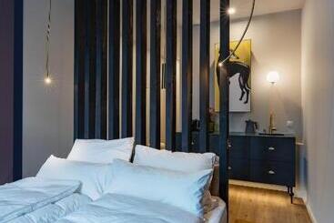 아파트호텔 Kalm Stay   A Design Apart