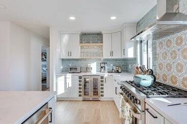 بيت ريفى South Oceanside Gem W/ Pool & Spa   2 Mi To Beach!