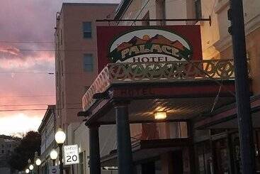 فندق Historic Palace