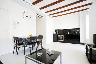 Mosen Sorell Apartments