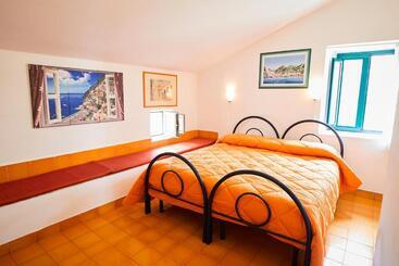 住宿加早餐  Palazzo Della Marra