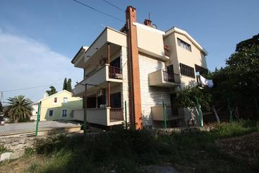 Отель Apartments Bepo