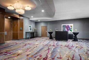 ホテル Courtyard By Marriott Omaha Bellevue At Beardmore Event Center