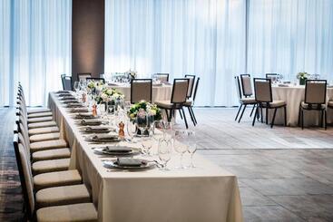 Halcyon A Hotel In Cherry Creek