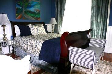 בית מלון כפרי Historic Lyons House