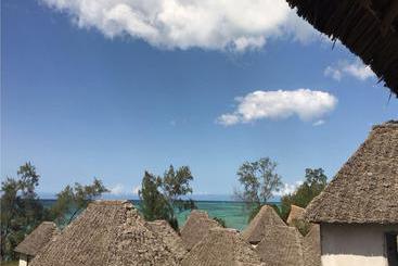 Zanbluu Beach Hotel