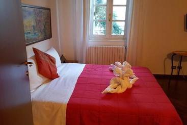 هتل Casa Vacanze Piazza Bergamo