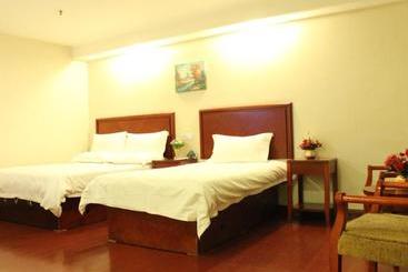 هتل Greentree Inn Guangdong Meizhou Wanxiang Jiangshan Business