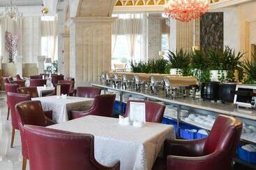 בית מלון כפרי Regency