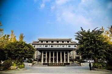 Jinyuan Zhangfei International Hotel - Langzhong