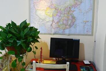 בית מלון כפרי Buddy S Hostel