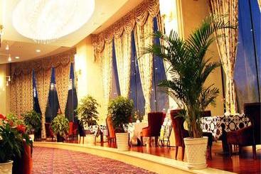 هتل Chifeng Jiutian International