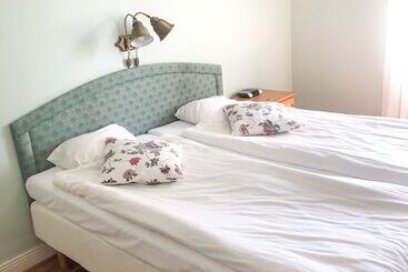 Хостел Sjöbo Gästgifvaregård