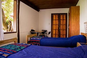 هتل Hostal Del Alma