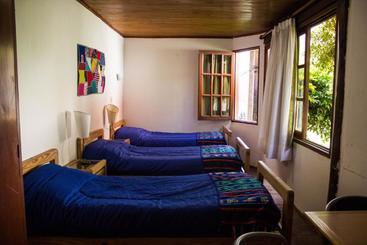 هتل Hostal Del Alma