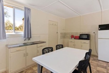 Отель Discovery Parks  Lake Bonney