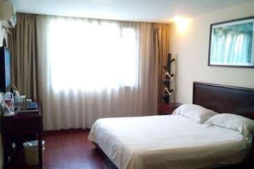 Hotel Greentree Inn Anhui Suzhou Railway Station Express