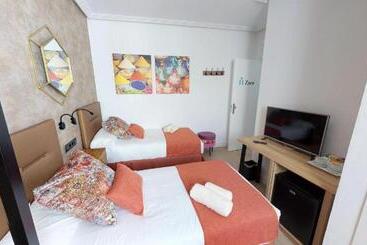 Hostal Boutique La Española By Bossh Hotels