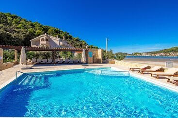 فندق Lando Resort