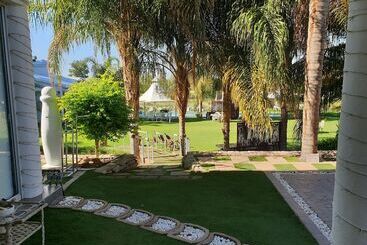 צימר Belurana River Manor