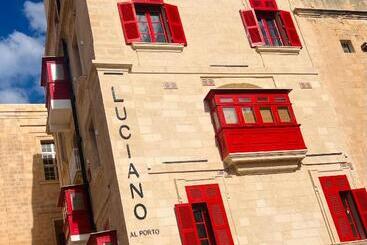 تختخواب و صبحانه Luciano Al Porto Boutique