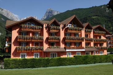 호텔 Residence Al Caminetto