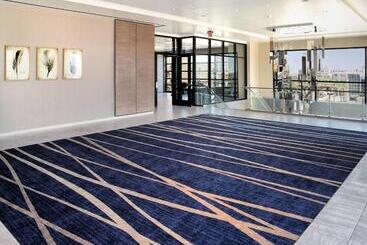 בית מלון כפרי Courtyard By Marriott Phoenix Downtown