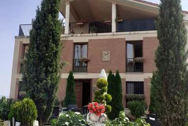 هتل El Mirador De La Chana