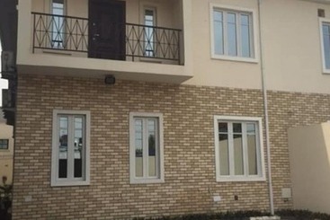 هتل Greens Manor Vi