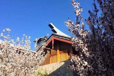 酒店 Lijiang Jin Mao Unique  & Resort