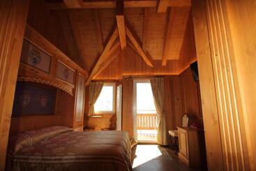 בית מלון כפרי Residence Dahu